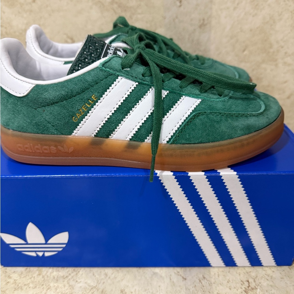 adidas Gazelle Green and White Sneakers EUR 36   Iconic gazelle timeless